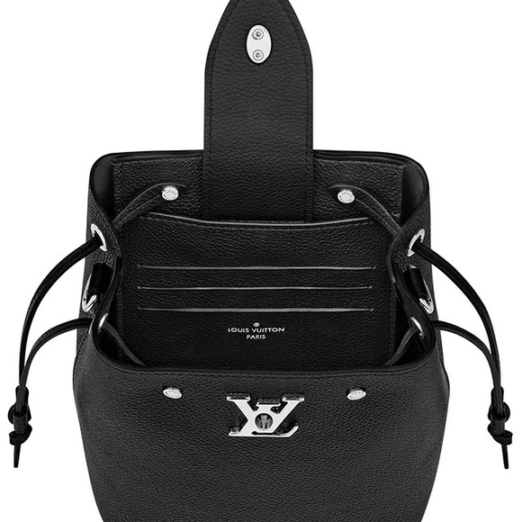 100% authentic Louis Vuitton bag bought from LV directly. - Picture 2 of 16